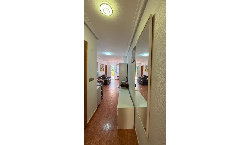 Resale - Bungalow -
Torrevieja - La Mata