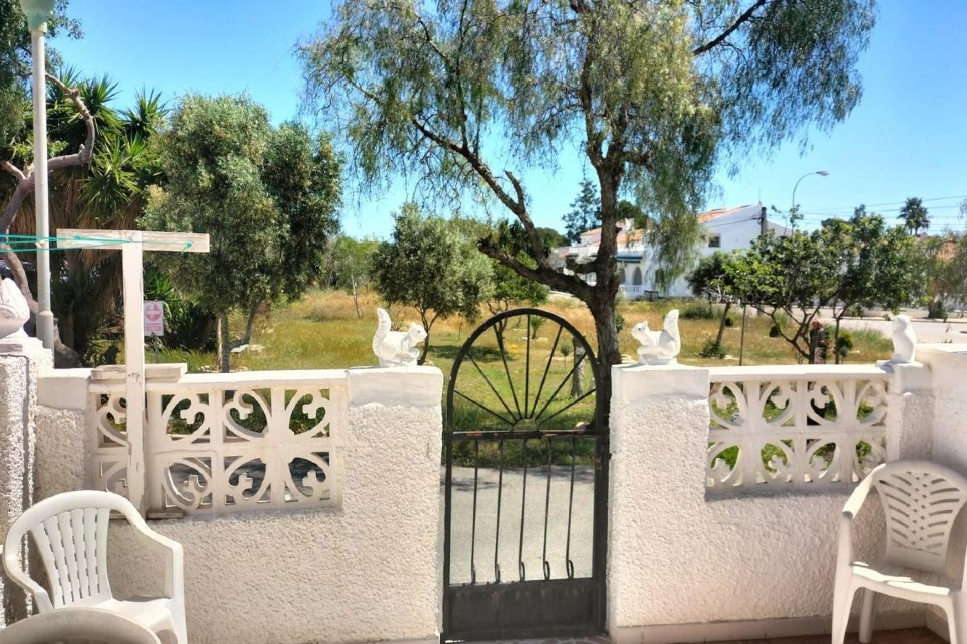 Resale - Bungalow -
Torrevieja - La Siesta - El Salado - Torreta