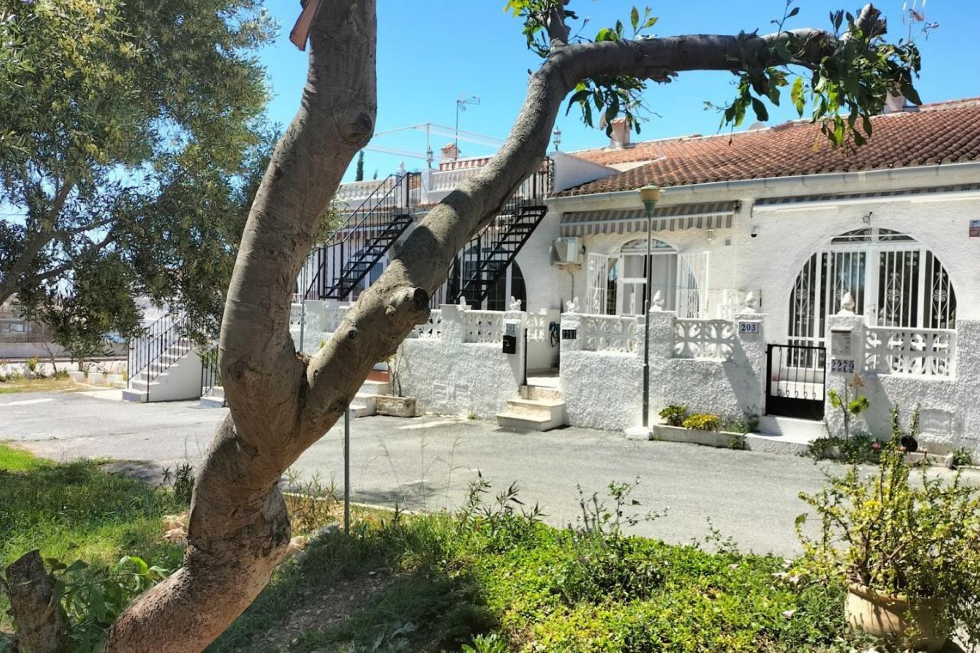Resale - Bungalow -
Torrevieja - La Siesta - El Salado - Torreta