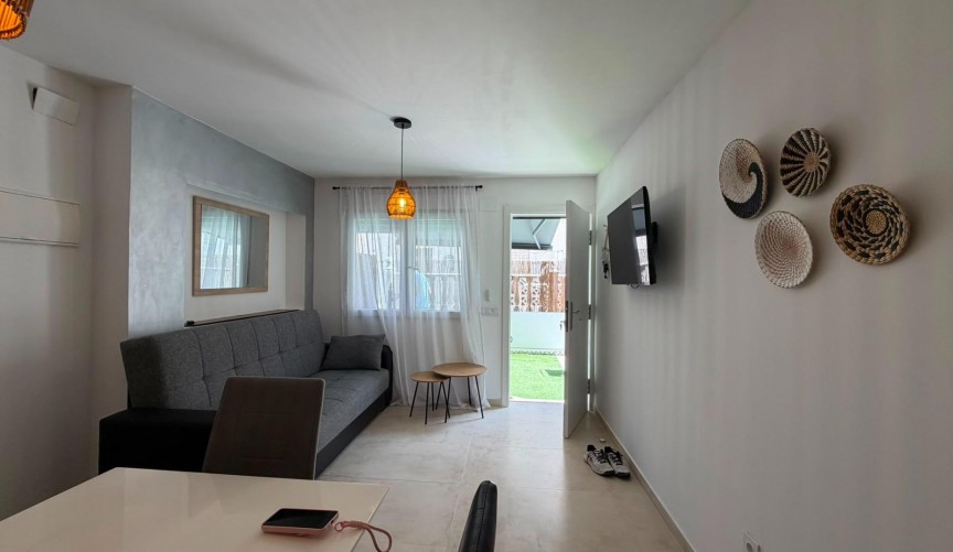 Resale - Bungalow -
Torrevieja - La Veleta