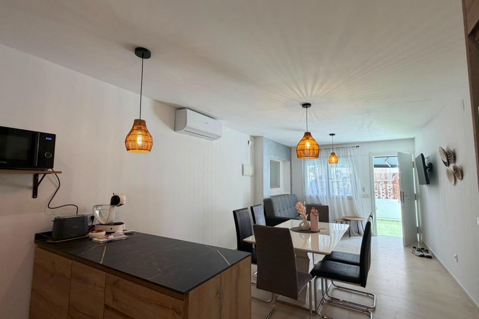 Resale - Bungalow -
Torrevieja - La Veleta