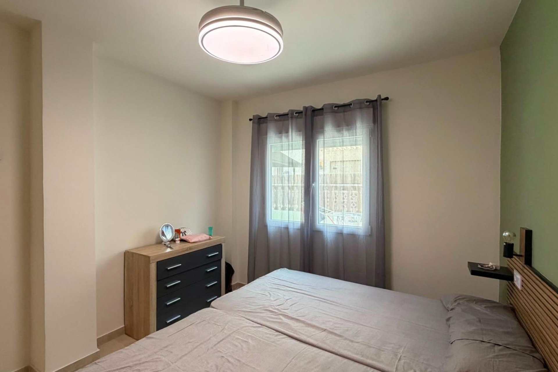 Resale - Bungalow -
Torrevieja - La Veleta