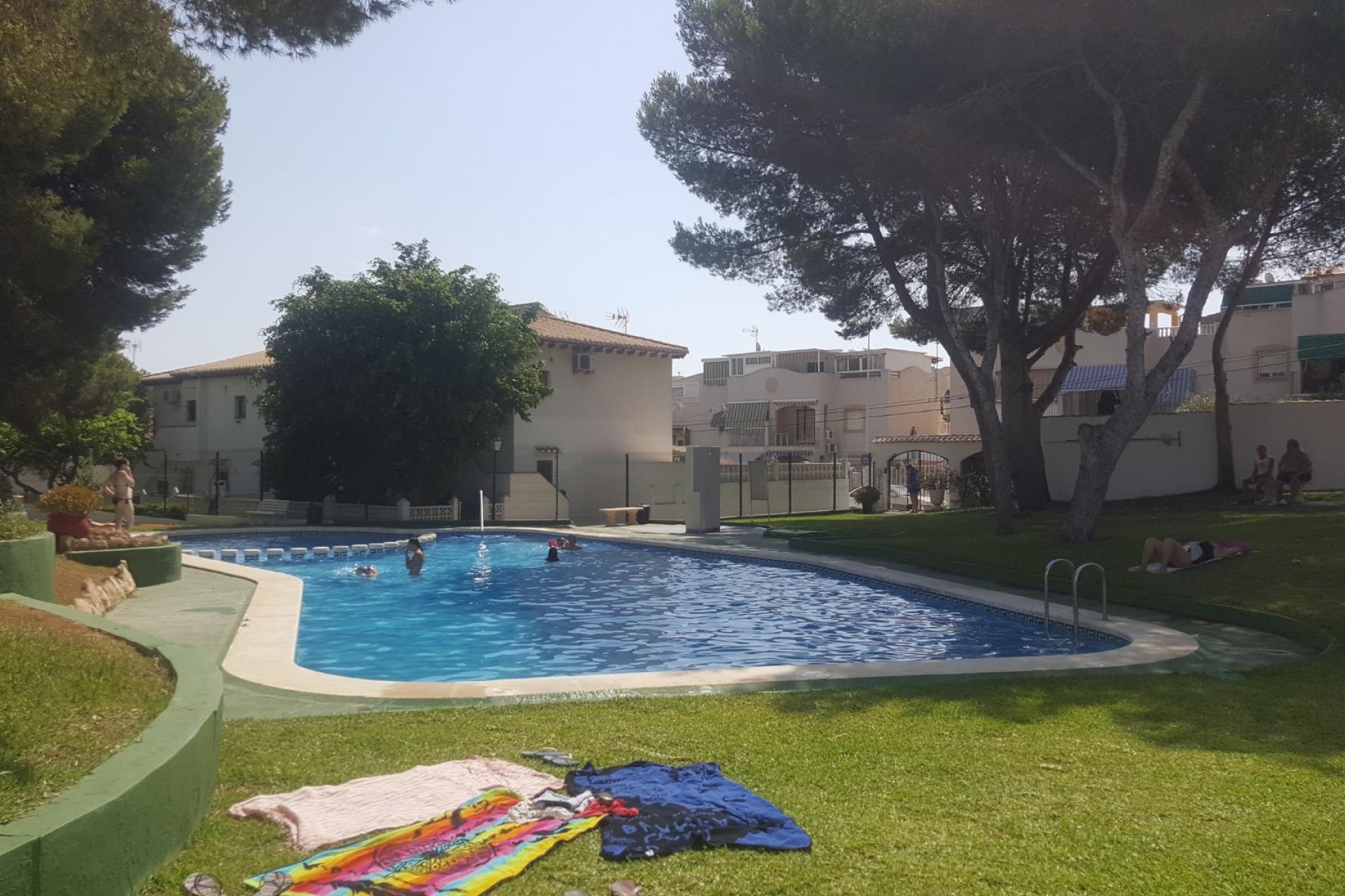 Resale - Bungalow -
Torrevieja - Lago Jardin
