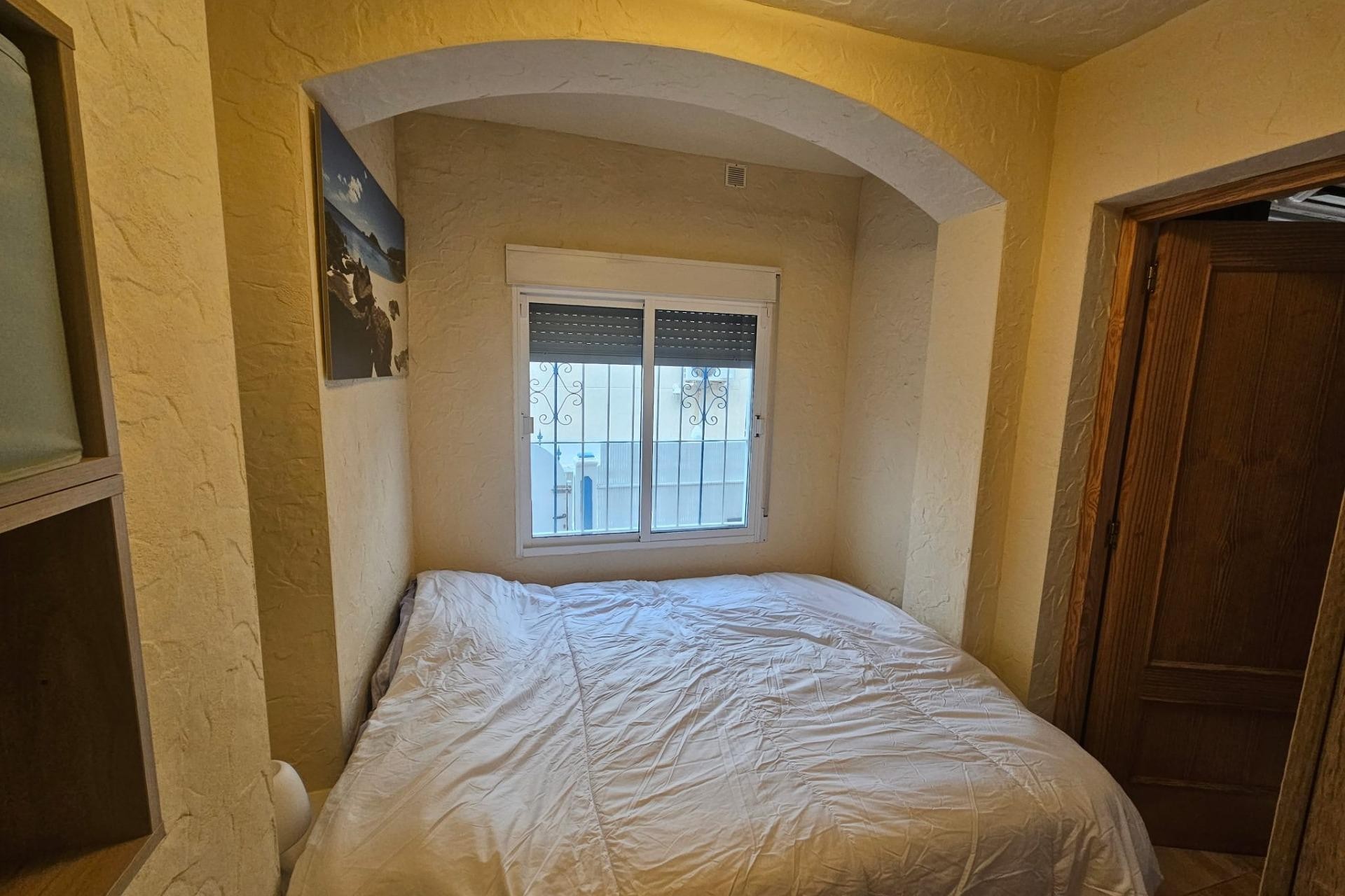 Resale - Bungalow -
Torrevieja - Lago Jardin