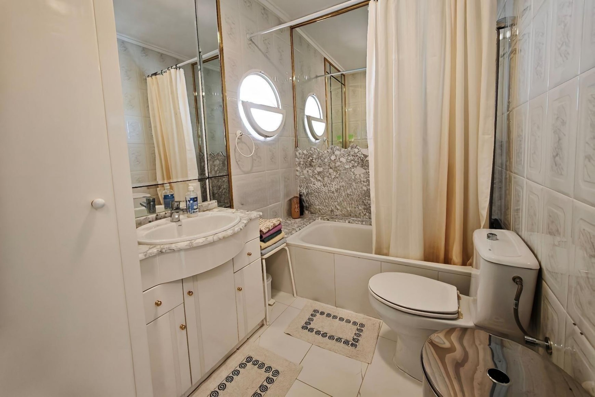 Resale - Bungalow -
Torrevieja - Los Balcones - Los Altos del Edén