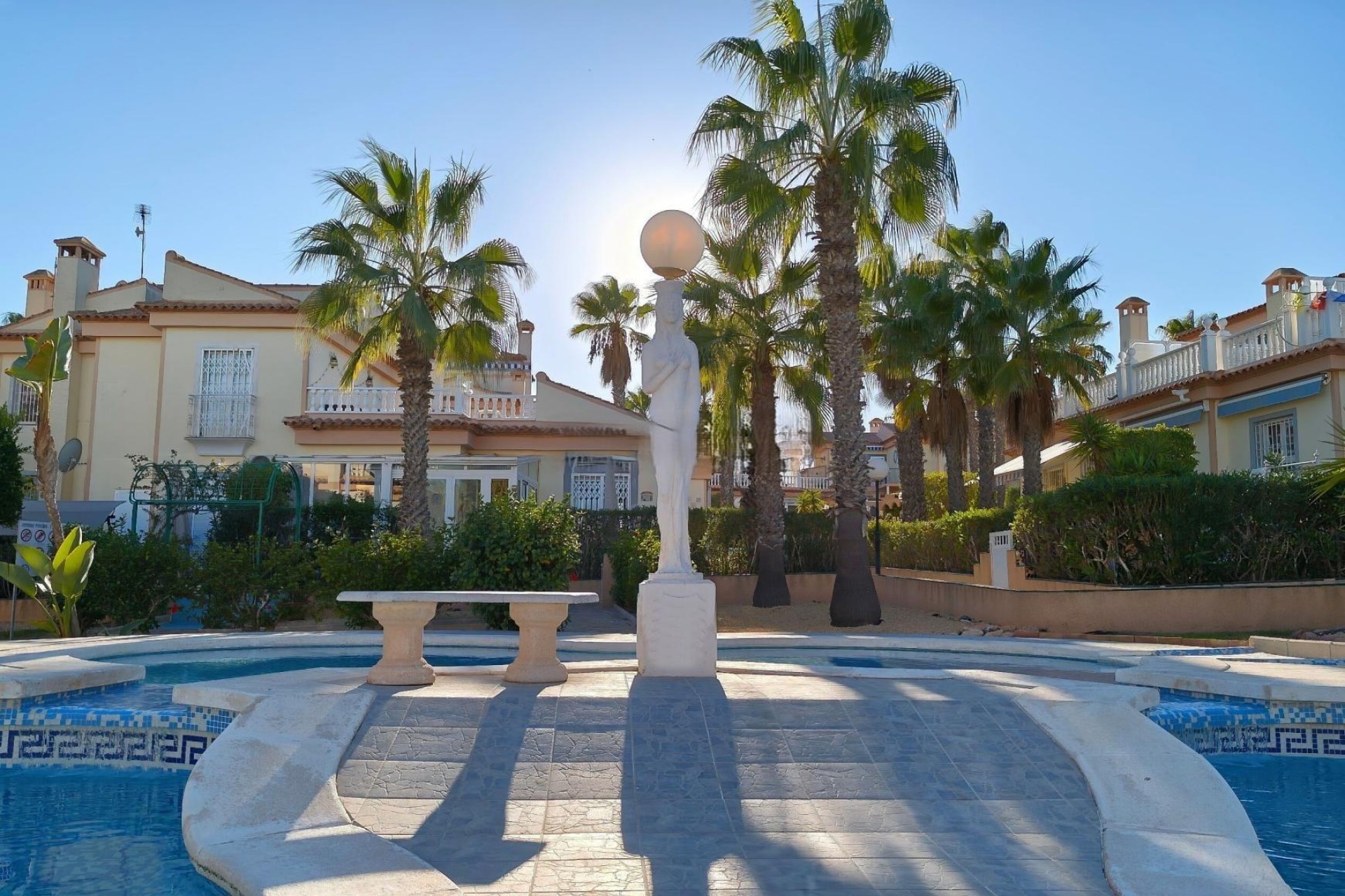 Resale - Bungalow -
Torrevieja - Los Balcones - Los Altos del Edén