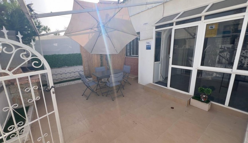 Resale - Bungalow -
Torrevieja - Los Balcones