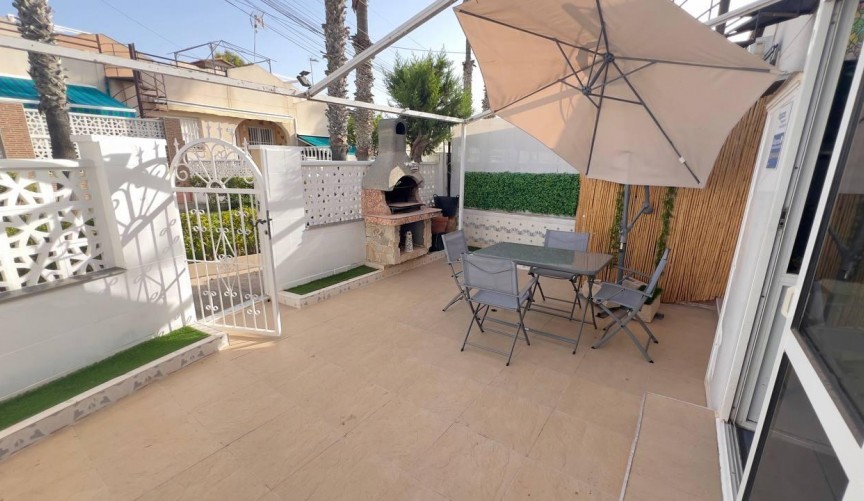 Resale - Bungalow -
Torrevieja - Los Balcones