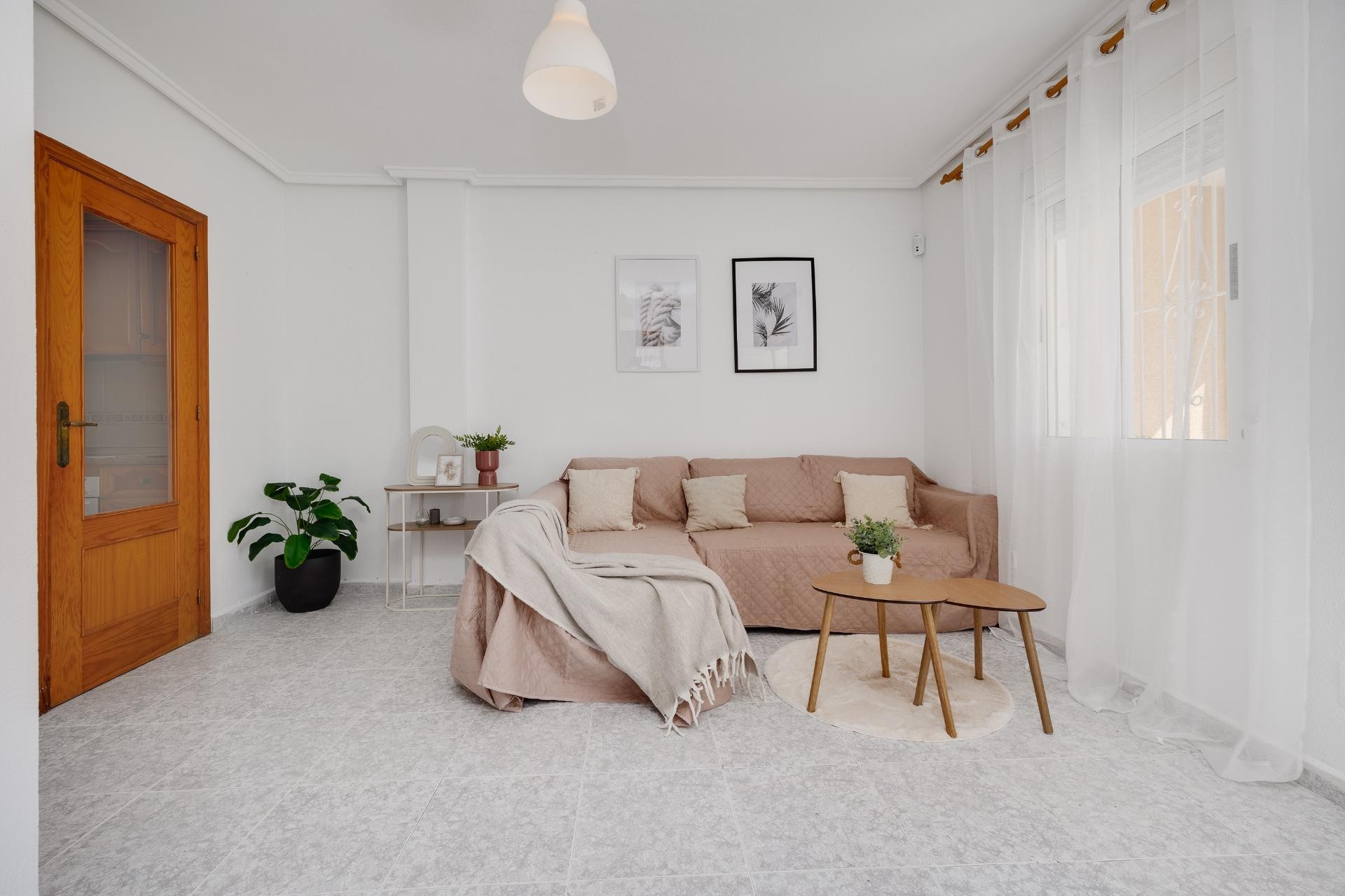 Resale - Bungalow -
Torrevieja - Los Frutales