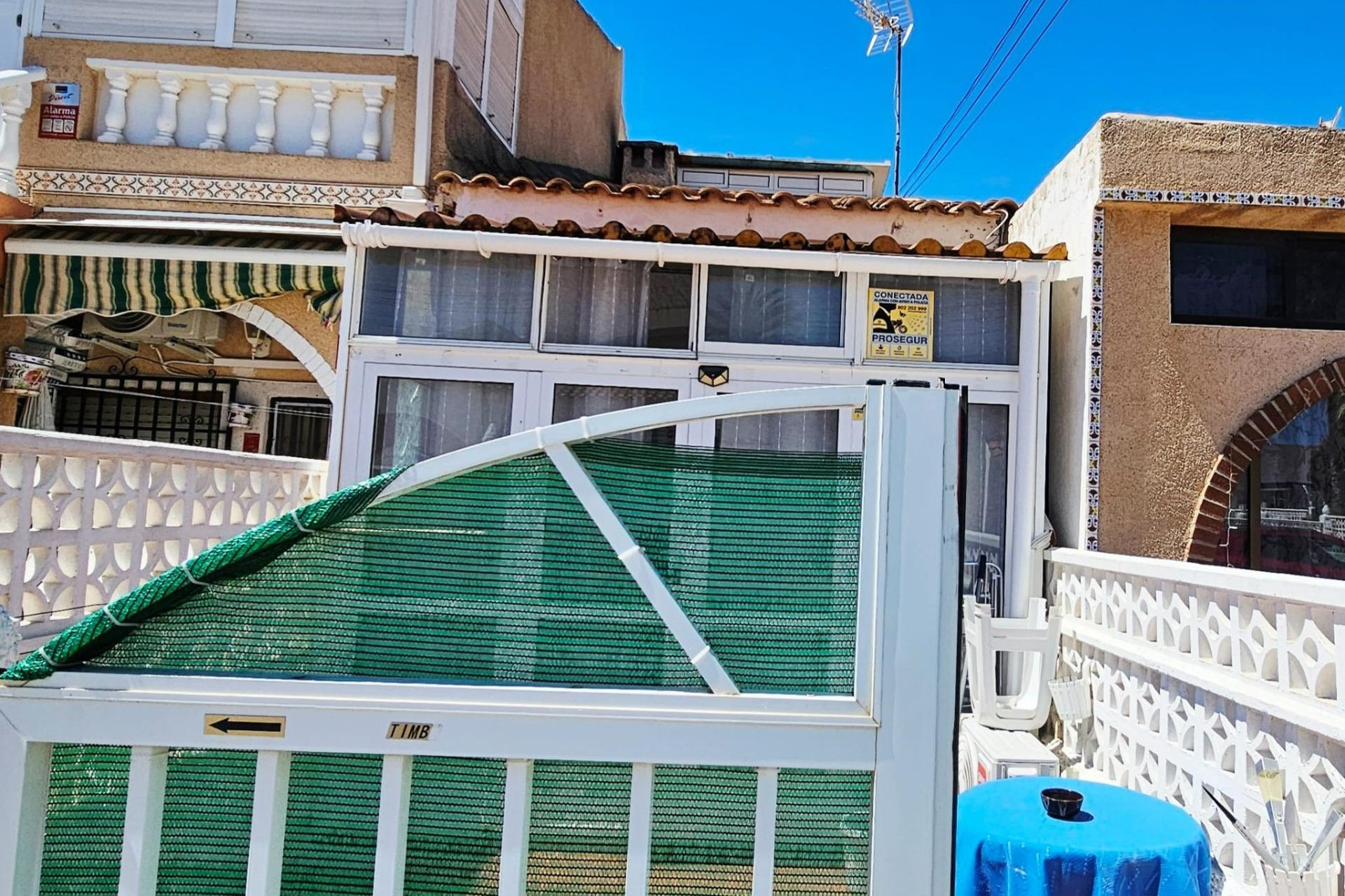 Resale - Bungalow -
Torrevieja - Nueva Torrevieja