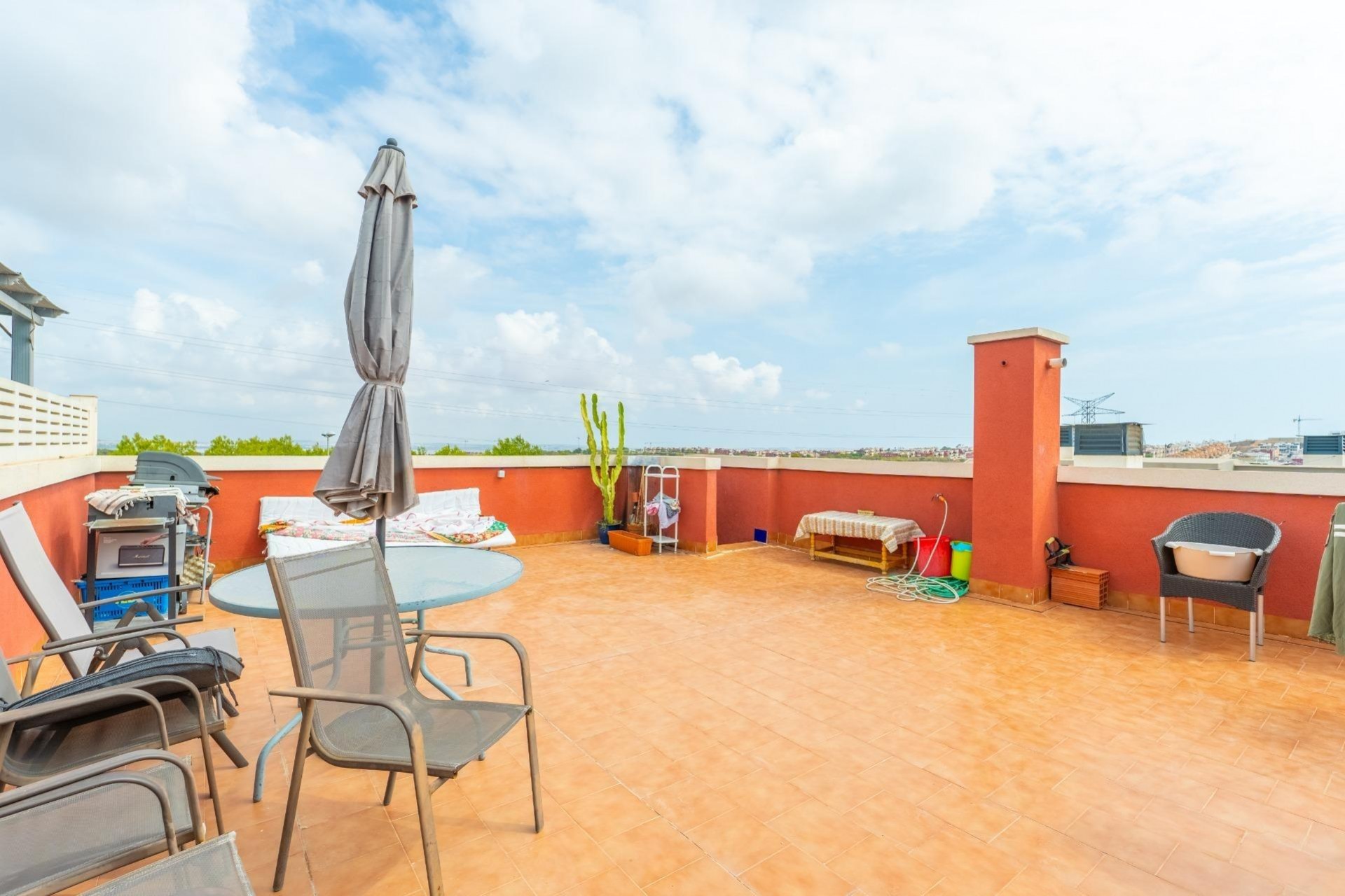 Resale - Bungalow -
Torrevieja - Orihuela Costa