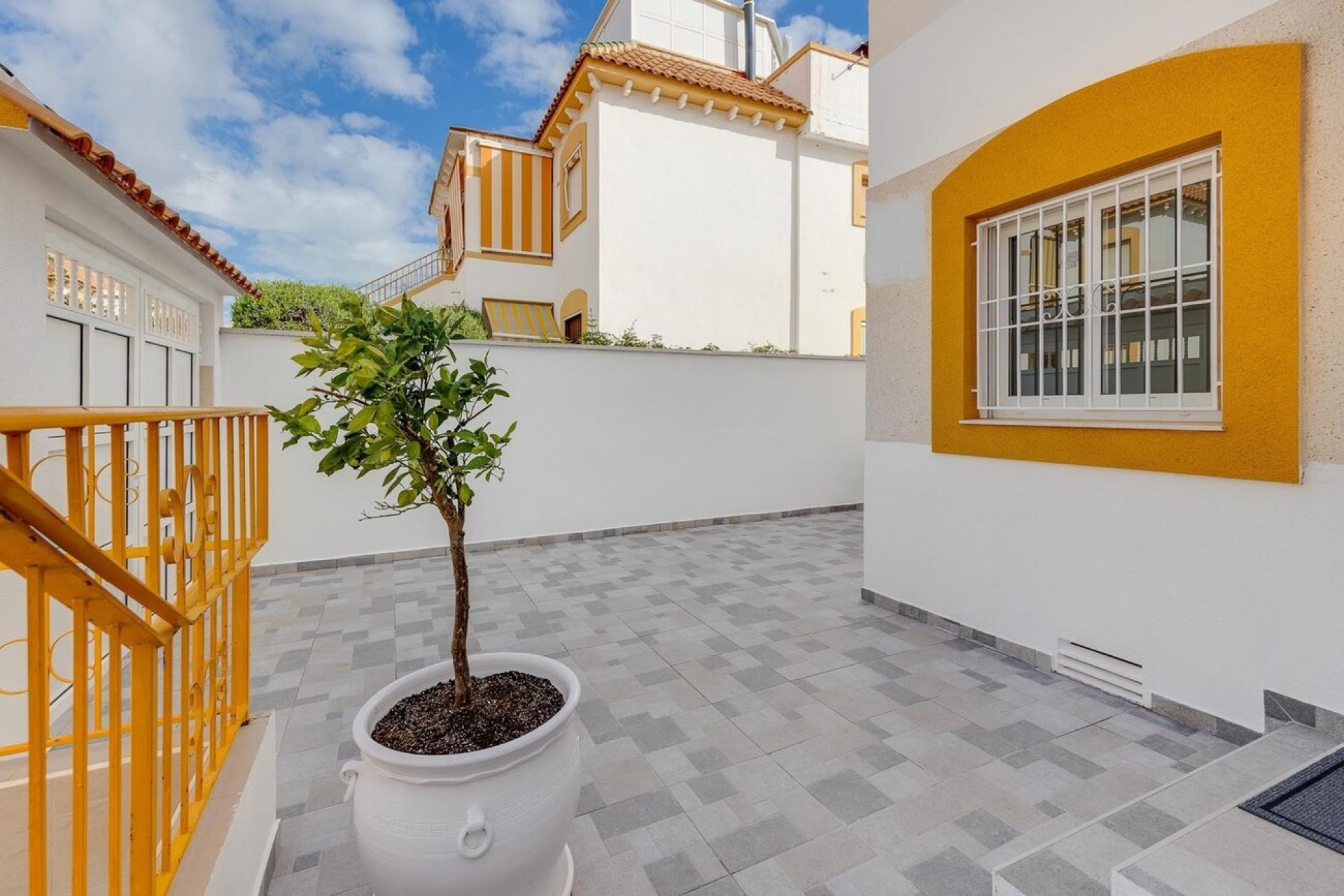 Resale - Bungalow -
Torrevieja - PARQUE DE LAS NACIONES