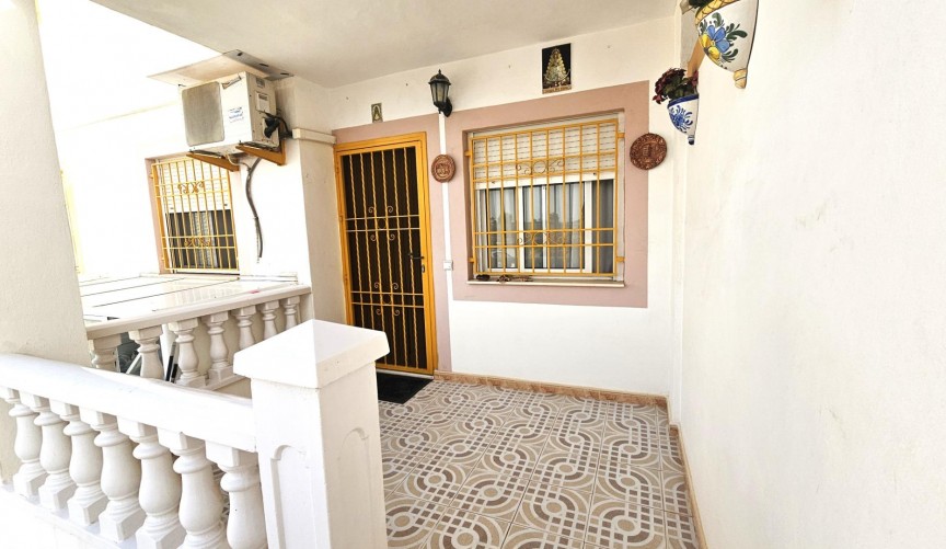 Resale - Bungalow -
Torrevieja - Parque Las Naciones