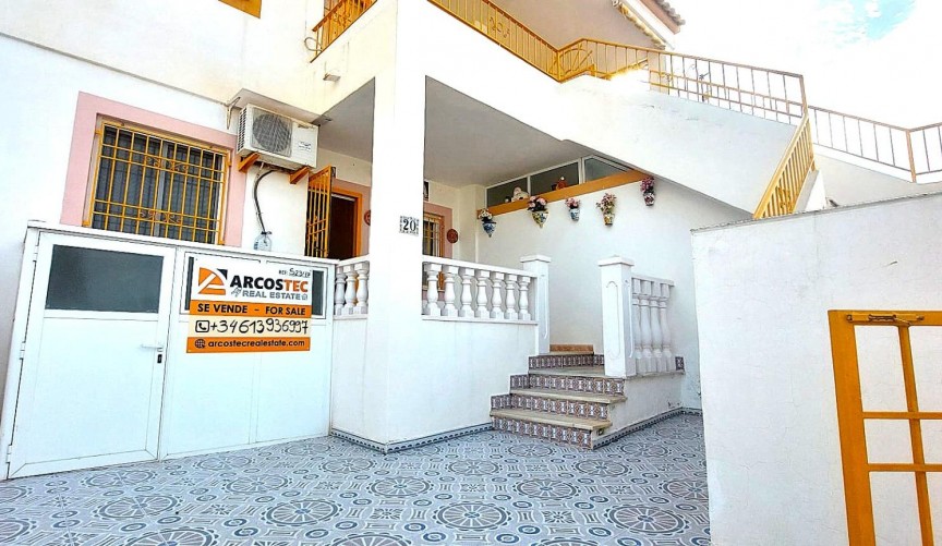 Resale - Bungalow -
Torrevieja - Parque Las Naciones