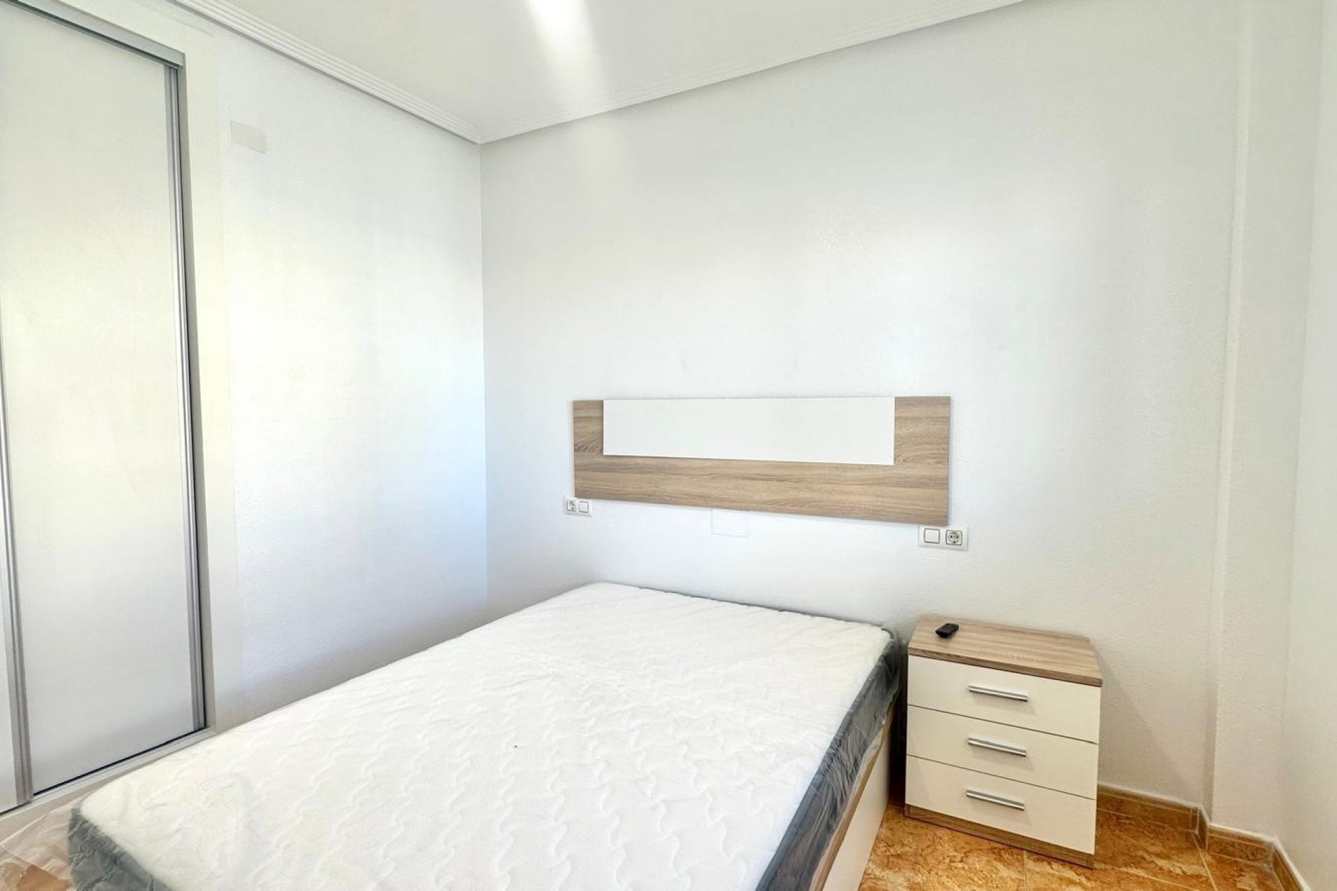 Resale - Bungalow -
Torrevieja - Playa de los Locos