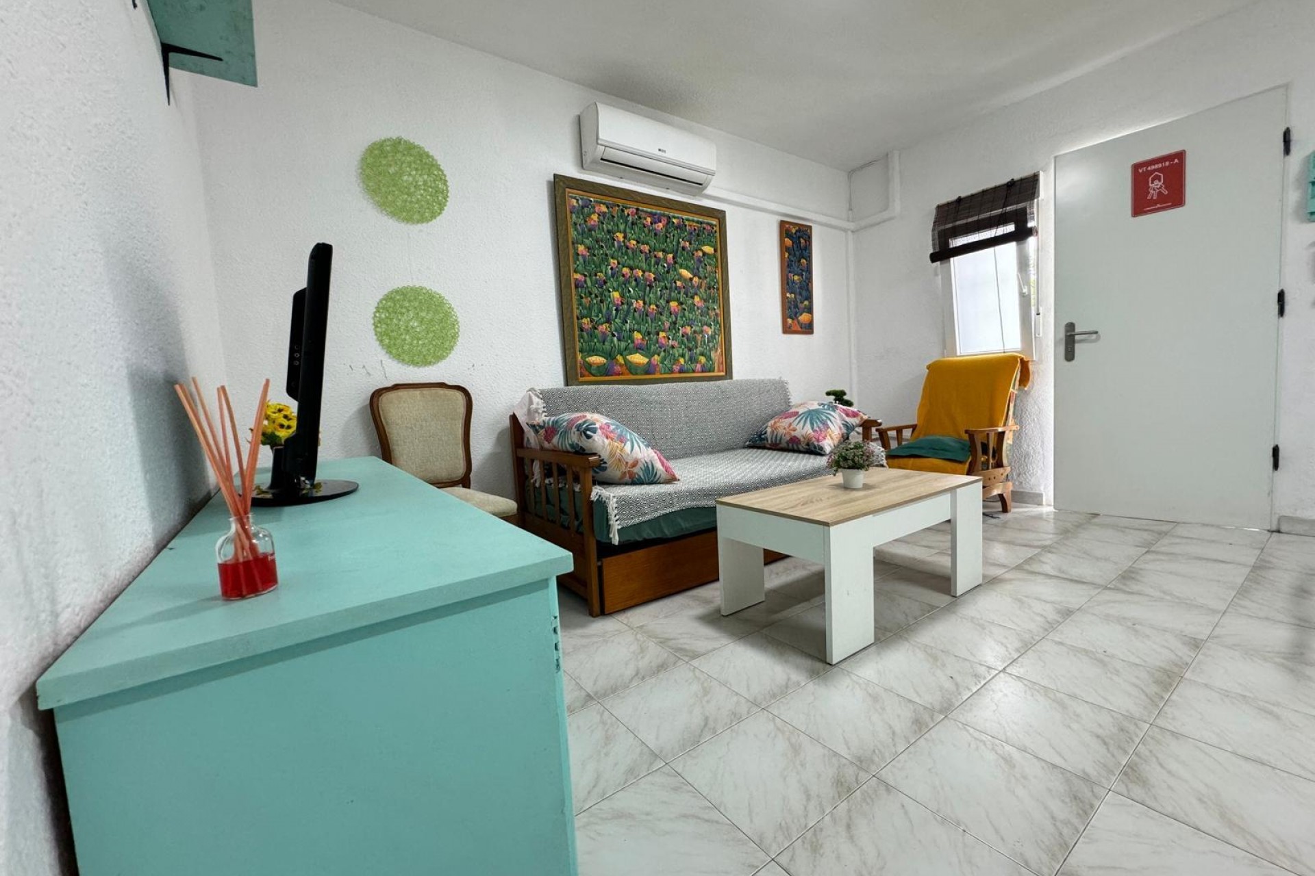 Resale - Bungalow -
Torrevieja - Playa De Los Naufragos