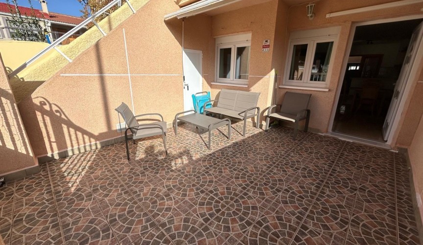 Resale - Bungalow -
Torrevieja - Playa De Los Naufragos