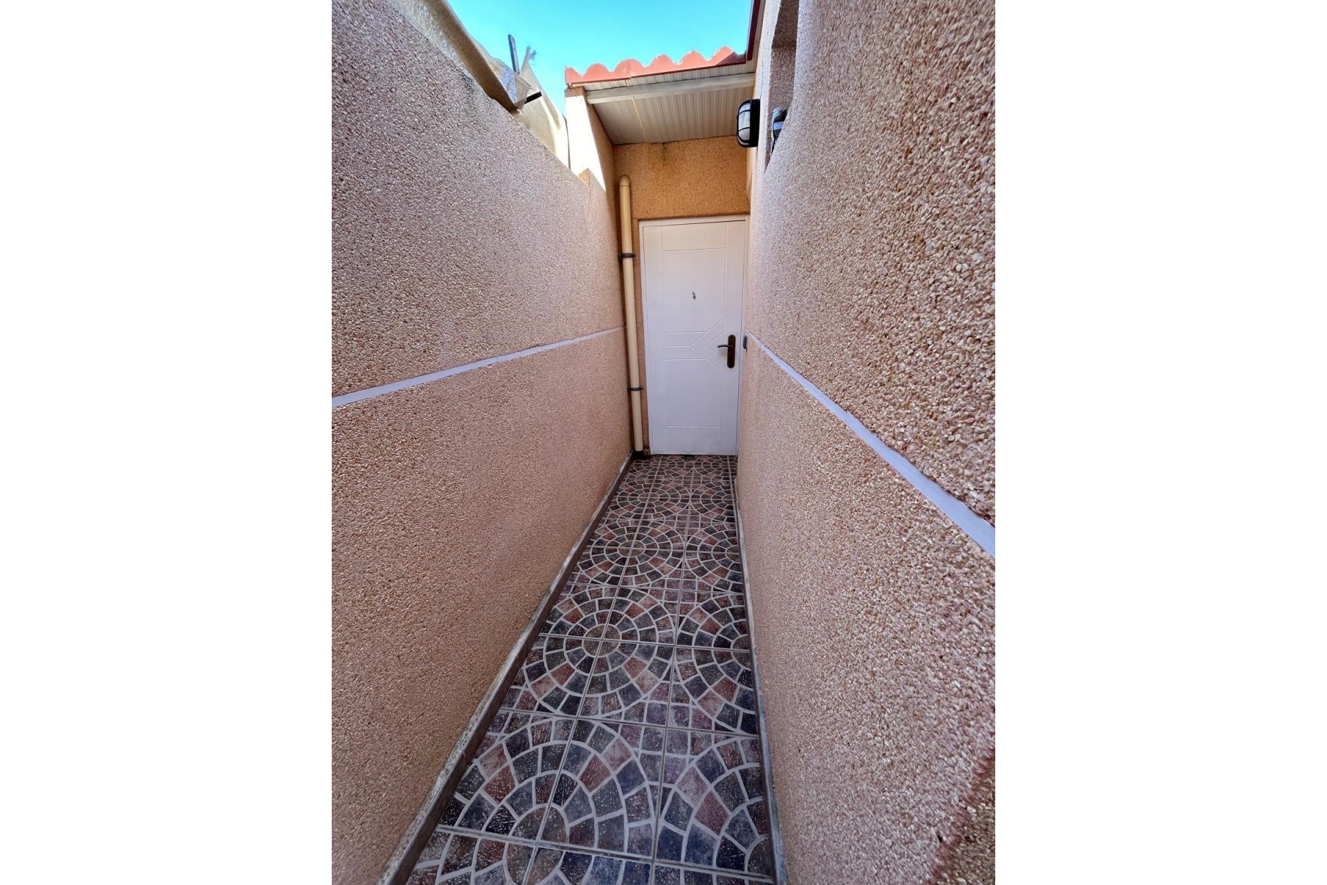 Resale - Bungalow -
Torrevieja - Playa De Los Naufragos