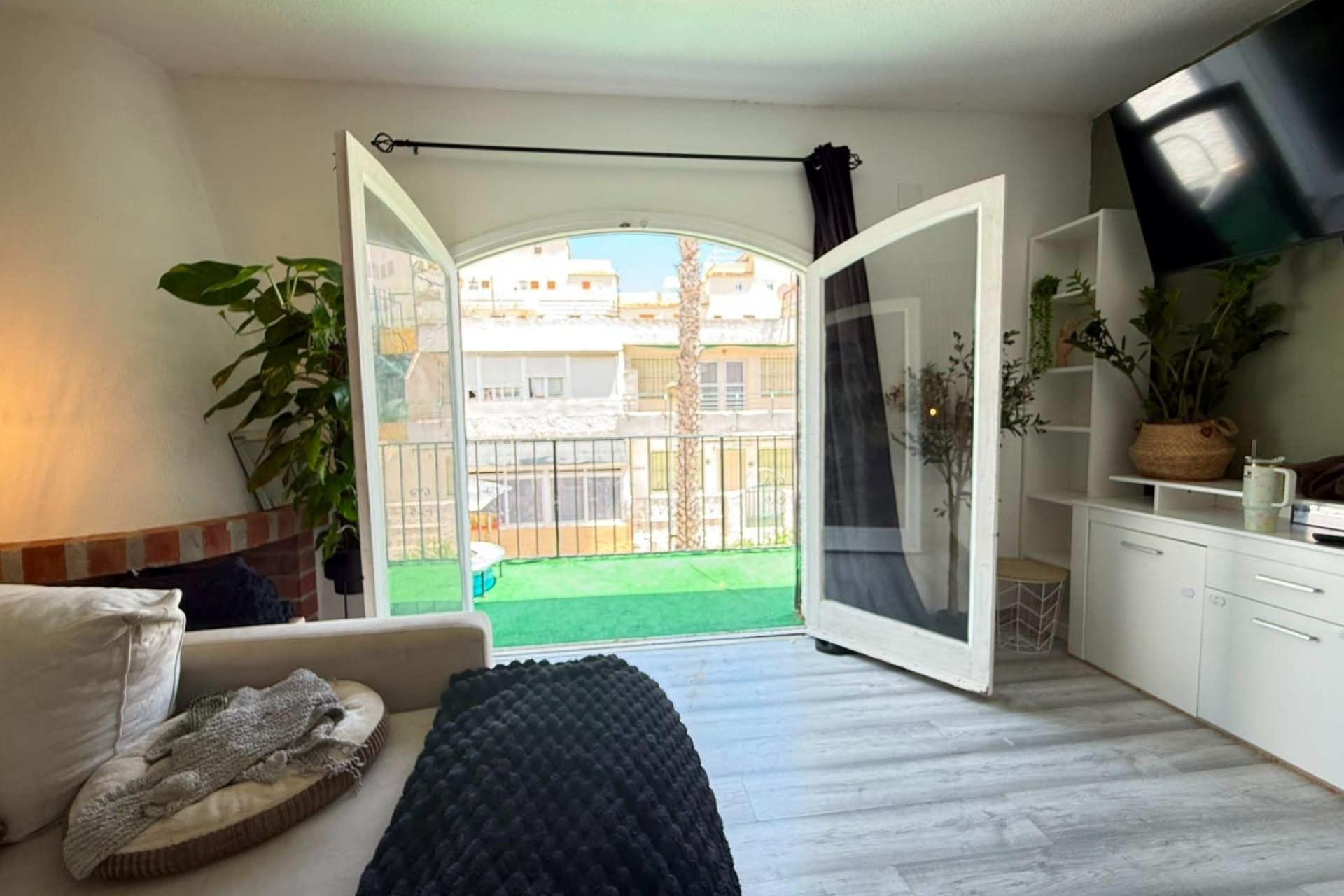 Resale - Bungalow -
Torrevieja - Playa del Cura
