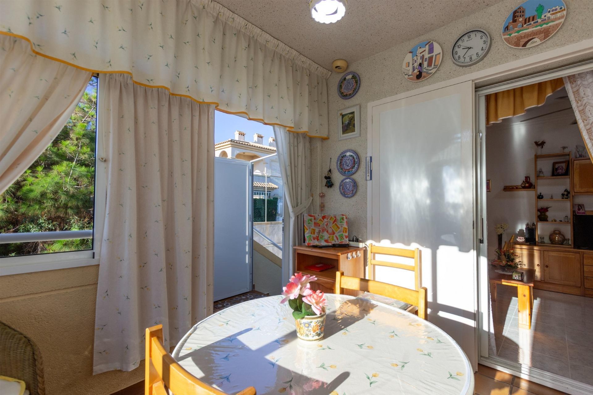 Resale - Bungalow -
Torrevieja - Torreblanca