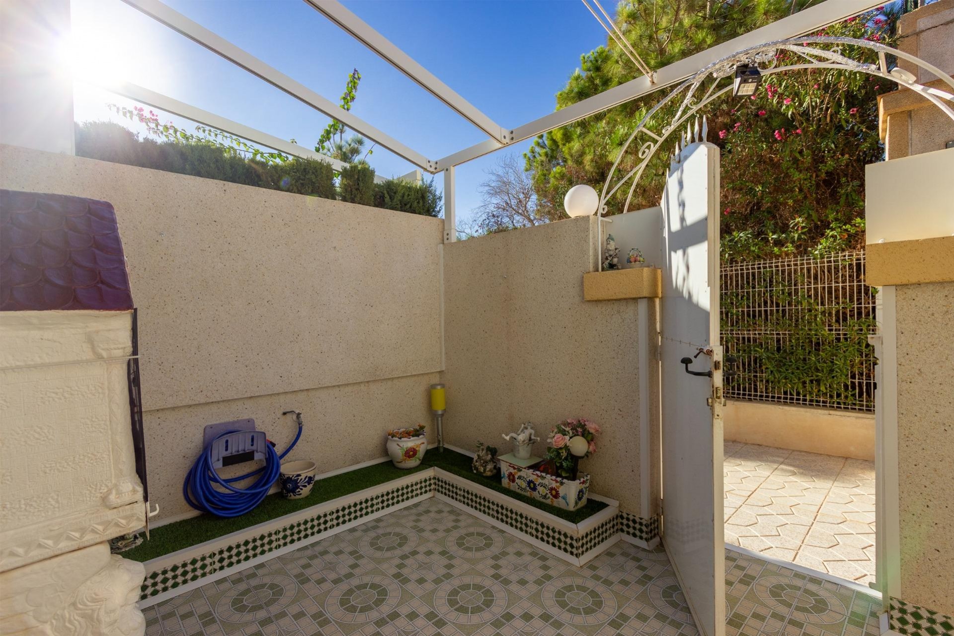 Resale - Bungalow -
Torrevieja - Torreblanca