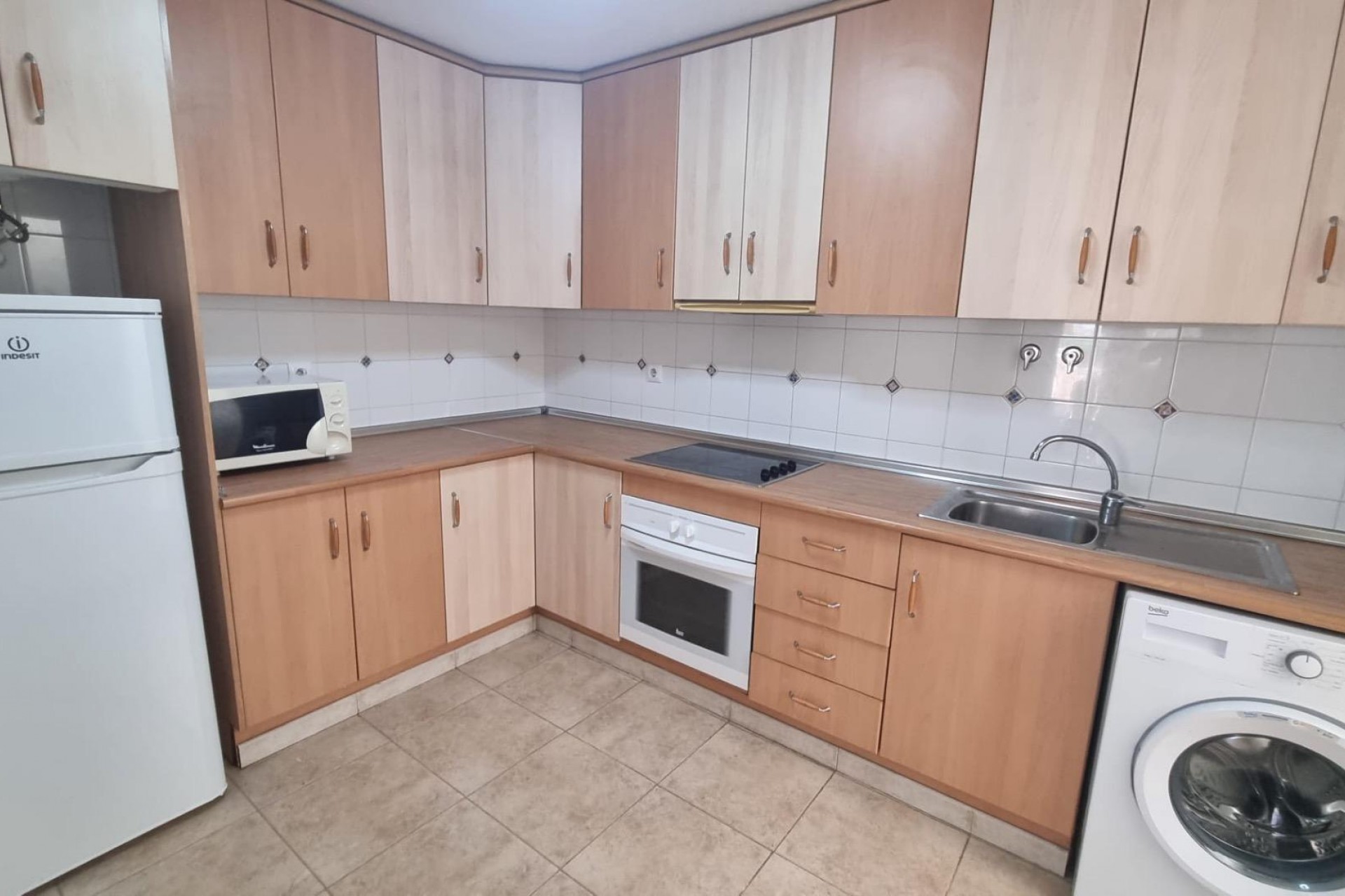 Resale - Bungalow -
Torrevieja - Torreblanca