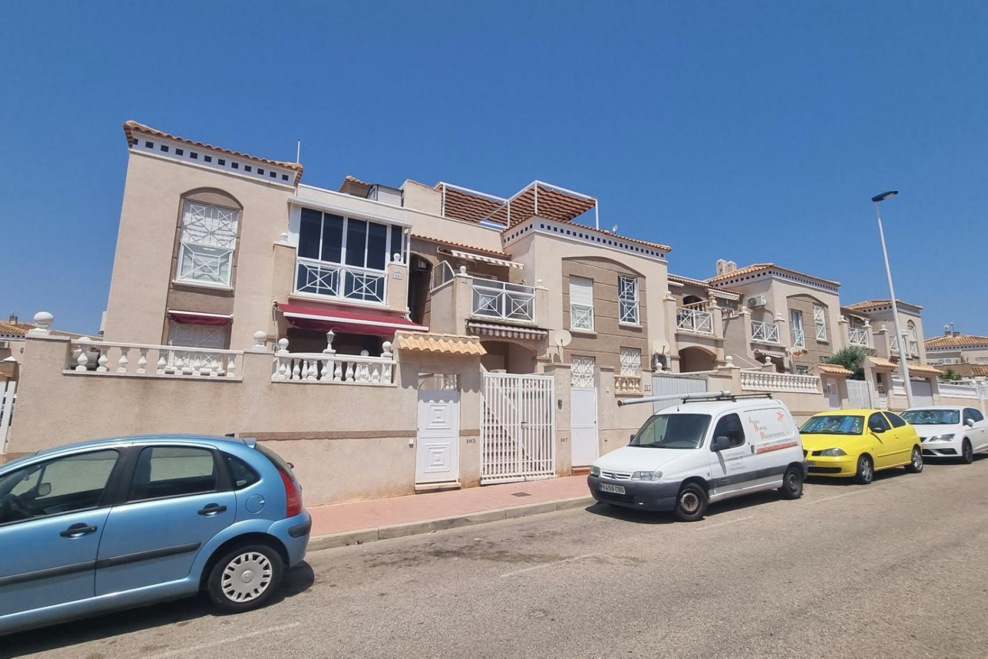 Resale - Bungalow -
Torrevieja - Torreblanca