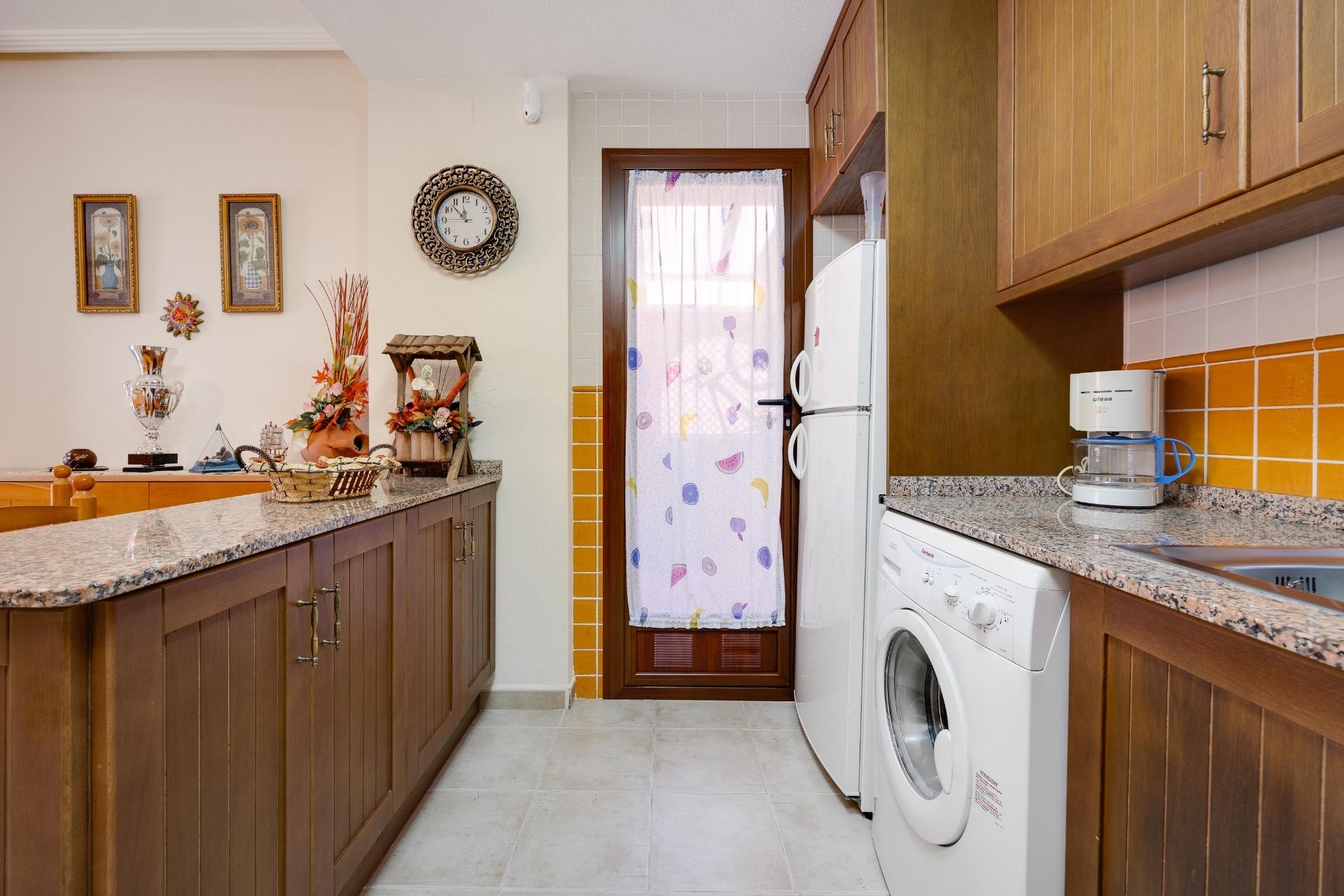 Resale - Bungalow -
Torrevieja - Torrejón