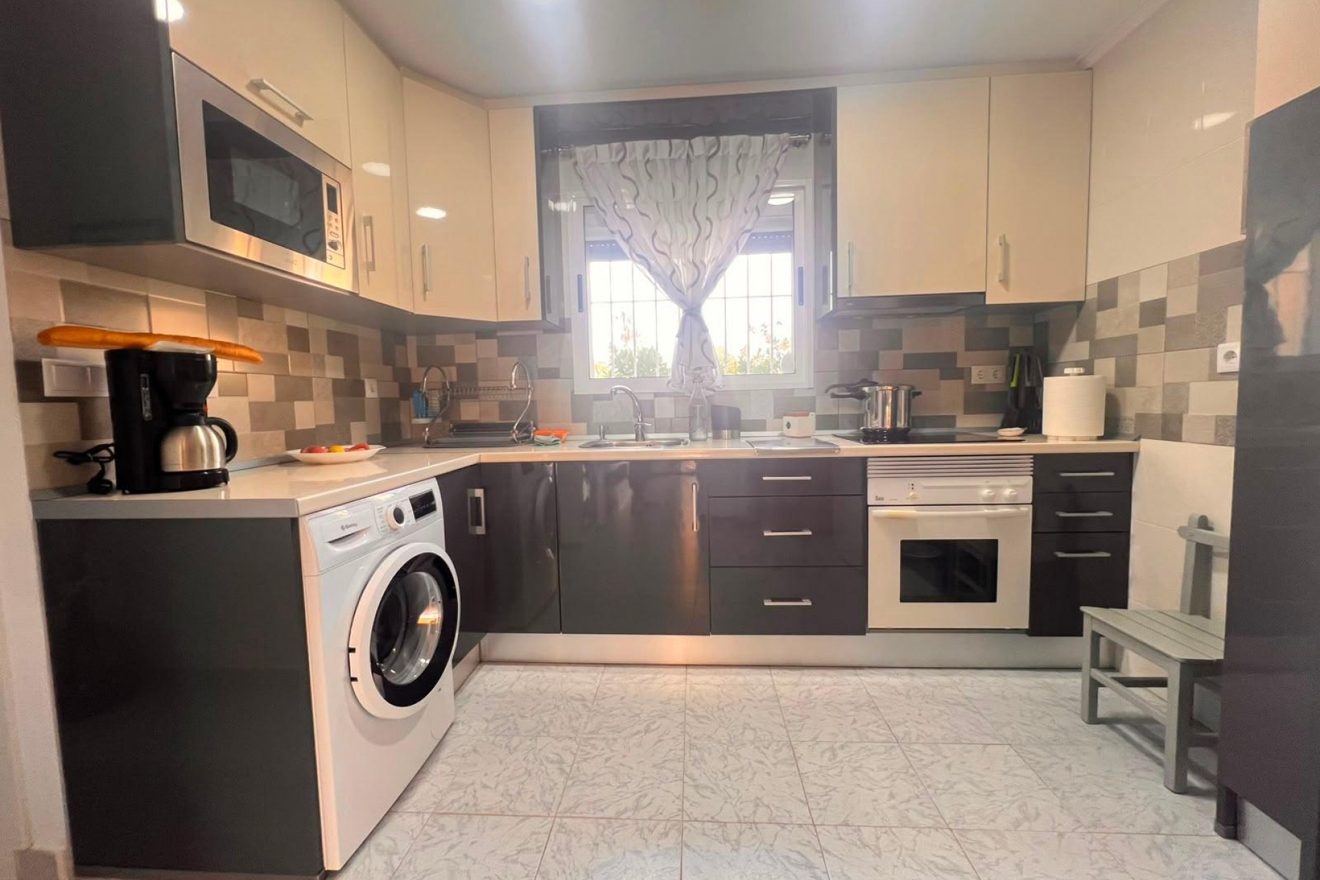 Resale - Bungalow -
Torrevieja - Torrejón