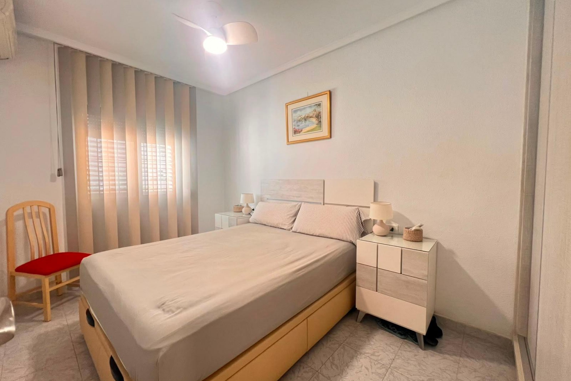 Resale - Bungalow -
Torrevieja - Torrejón
