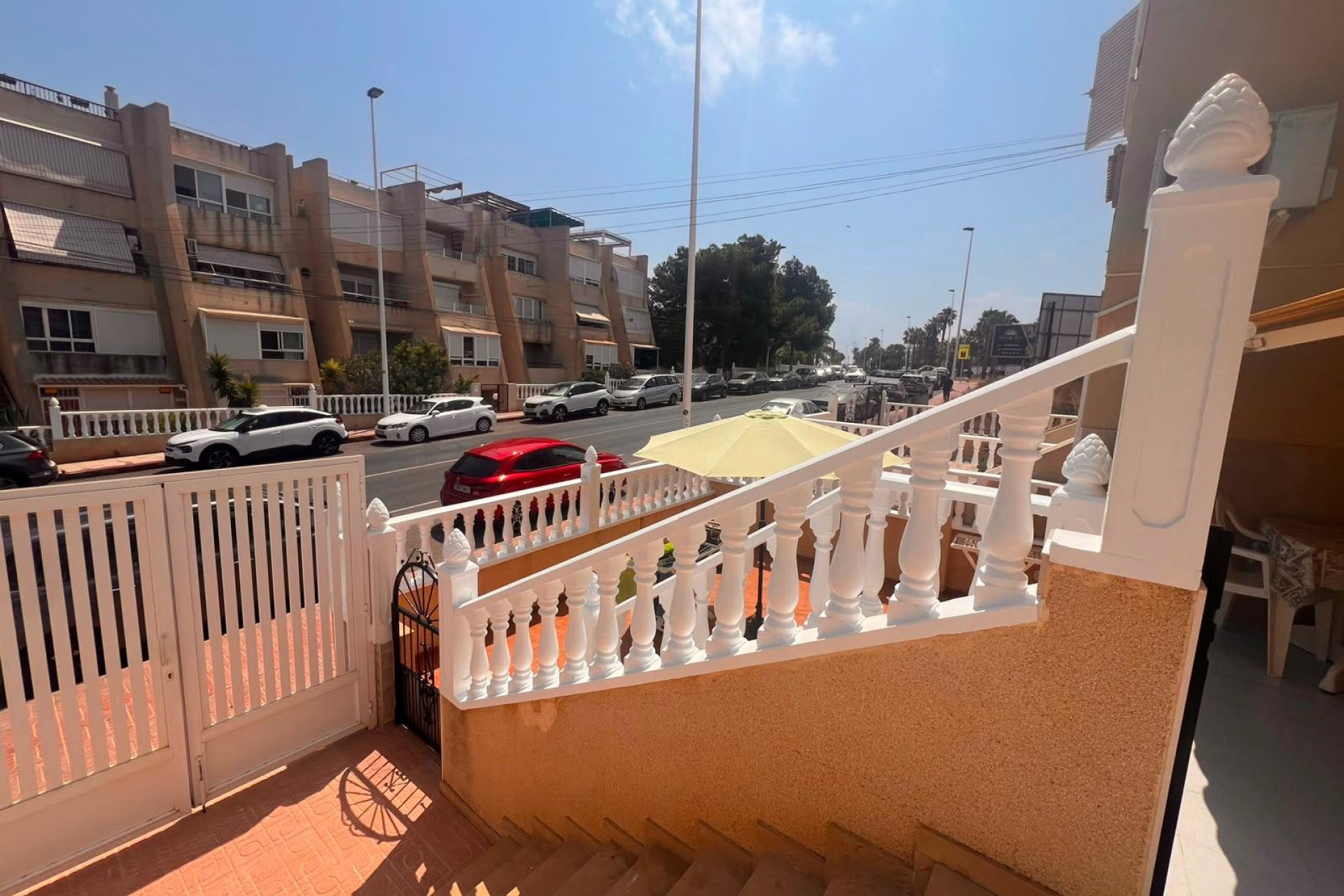 Resale - Bungalow -
Torrevieja - Torrejón