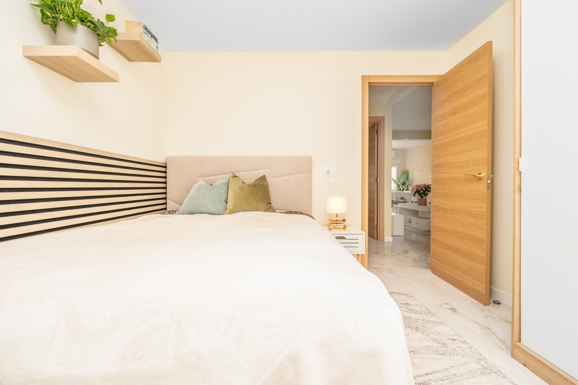 Resale - Bungalow -
Torrevieja - Torretas