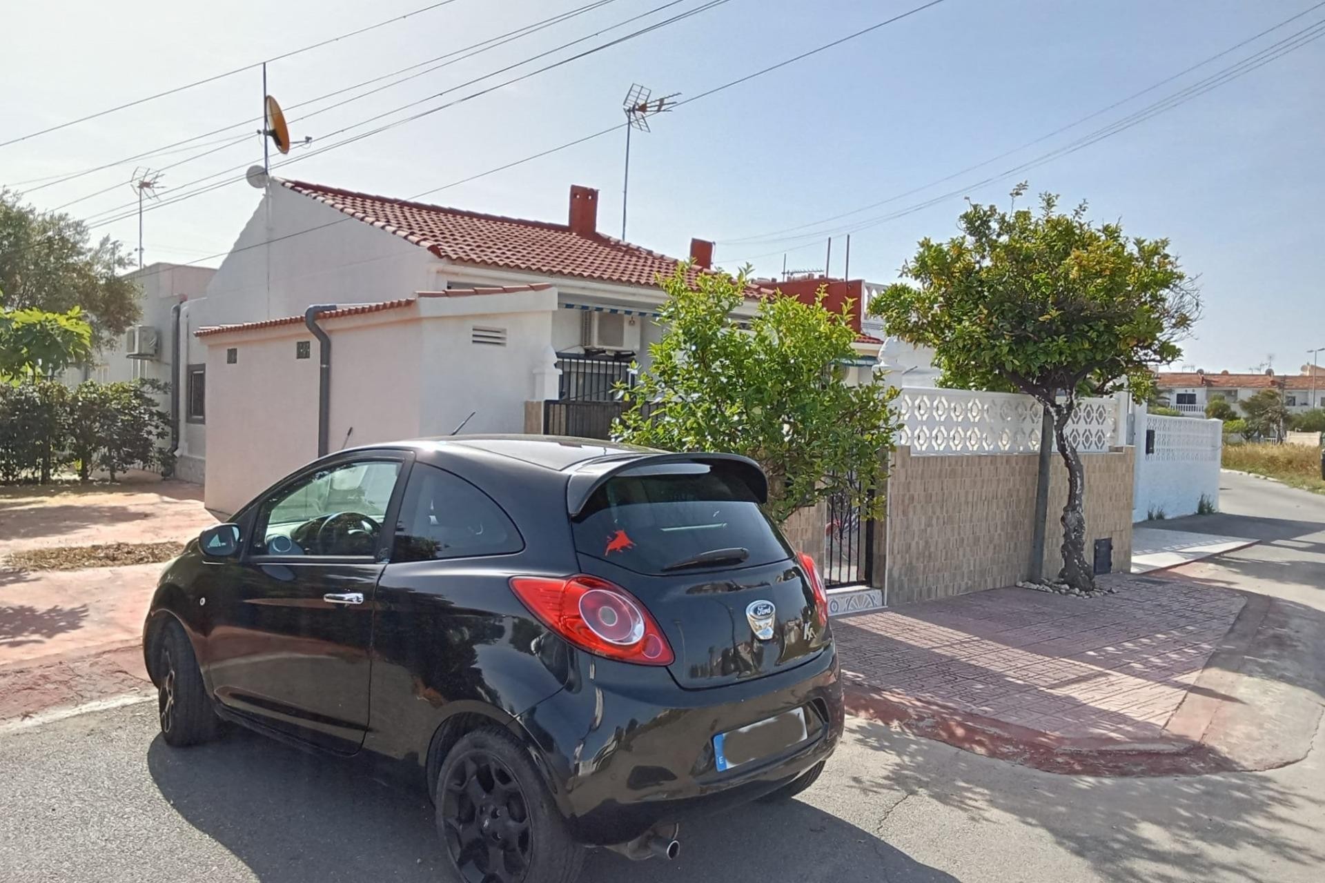 Resale - Bungalow -
Torrevieja - Torretas