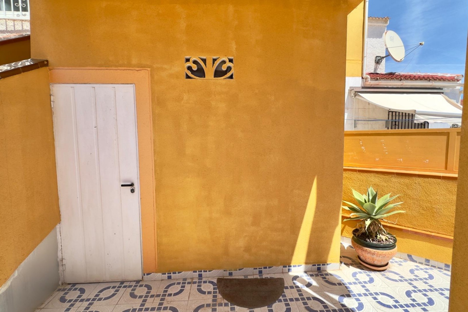Resale - Bungalow -
Torrevieja - Torretas