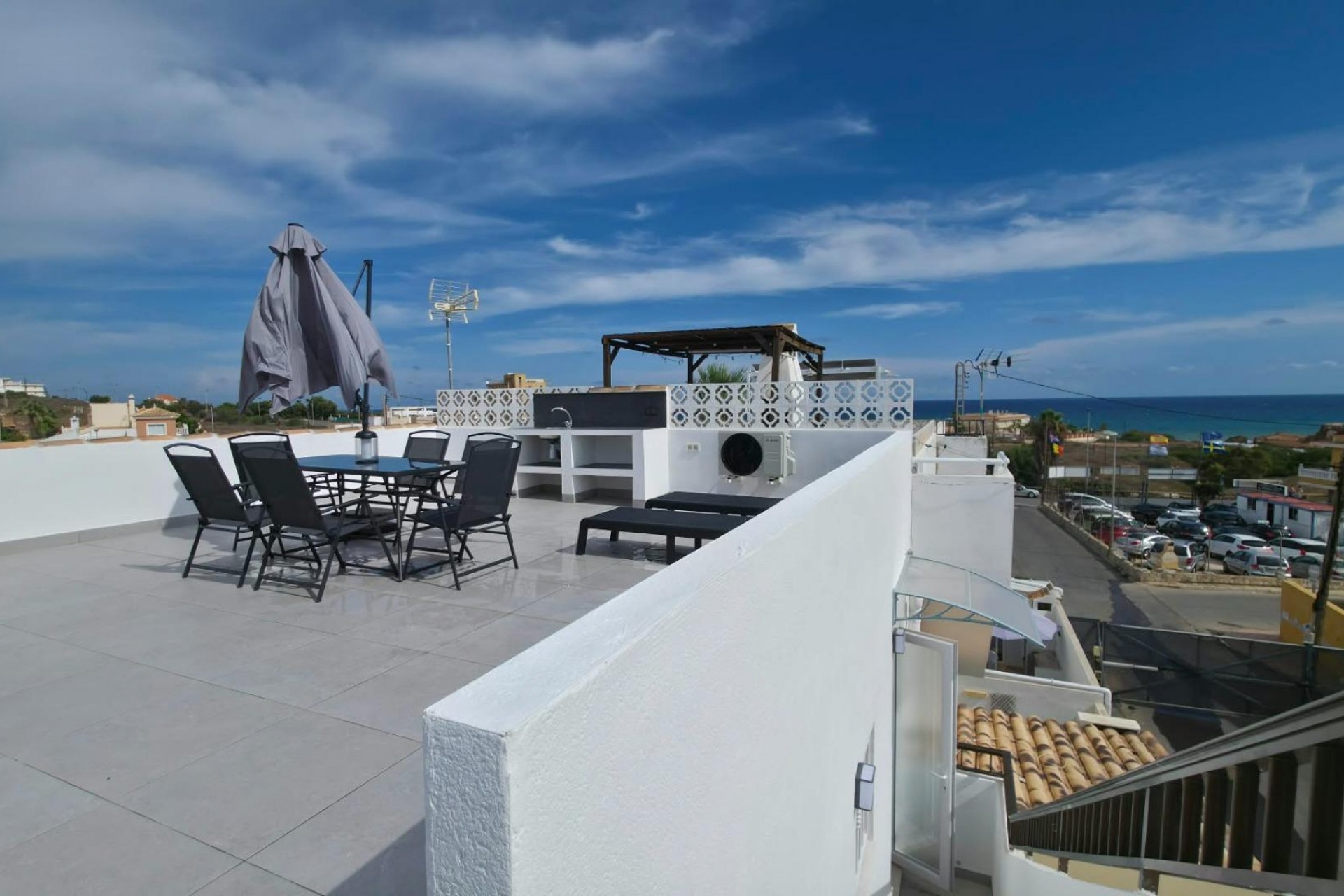 Resale - Bungalow -
Torrevieja - Zona Los Frutales