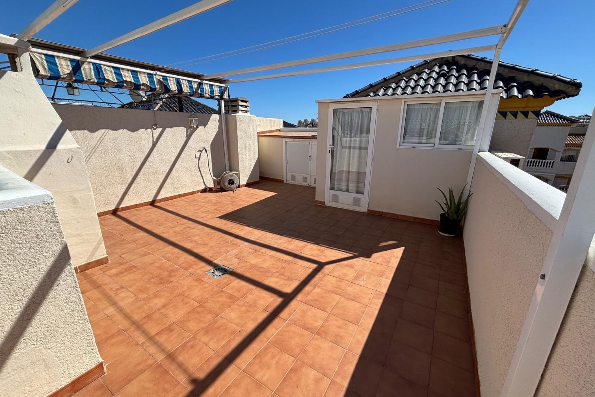 Resale - Bungalow -
Torrevieja