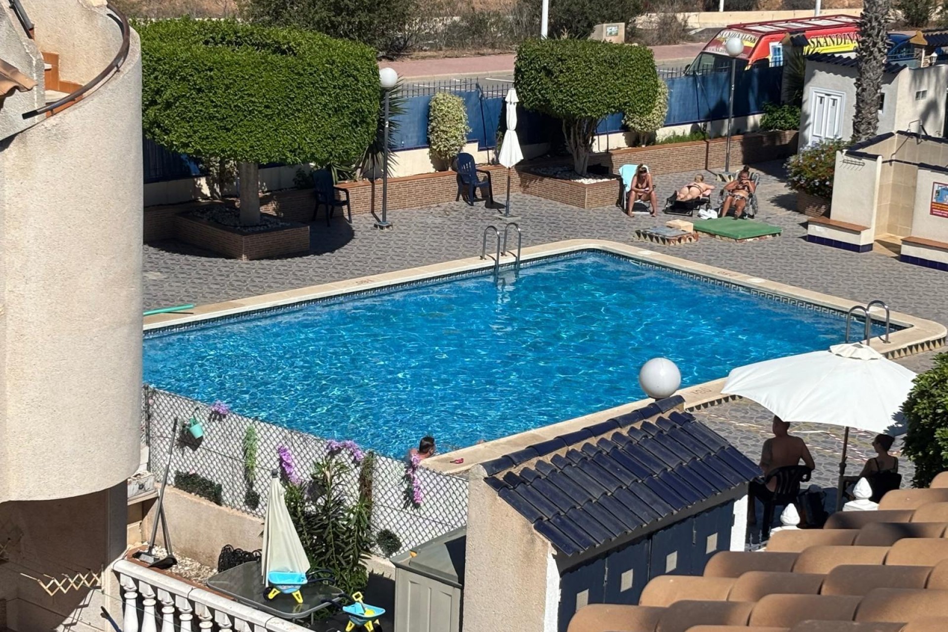 Resale - Bungalow -
Torrevieja
