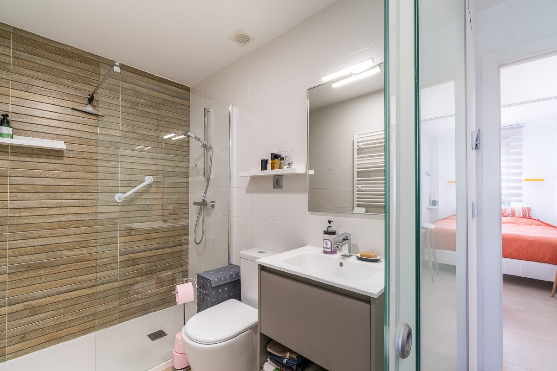Resale - Bungalow -
Vistabella Golf Entre Naranjos - Inland