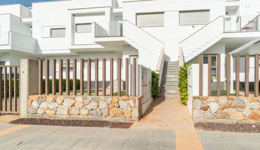 Resale - Bungalow -
Vistabella Golf Entre Naranjos - Inland