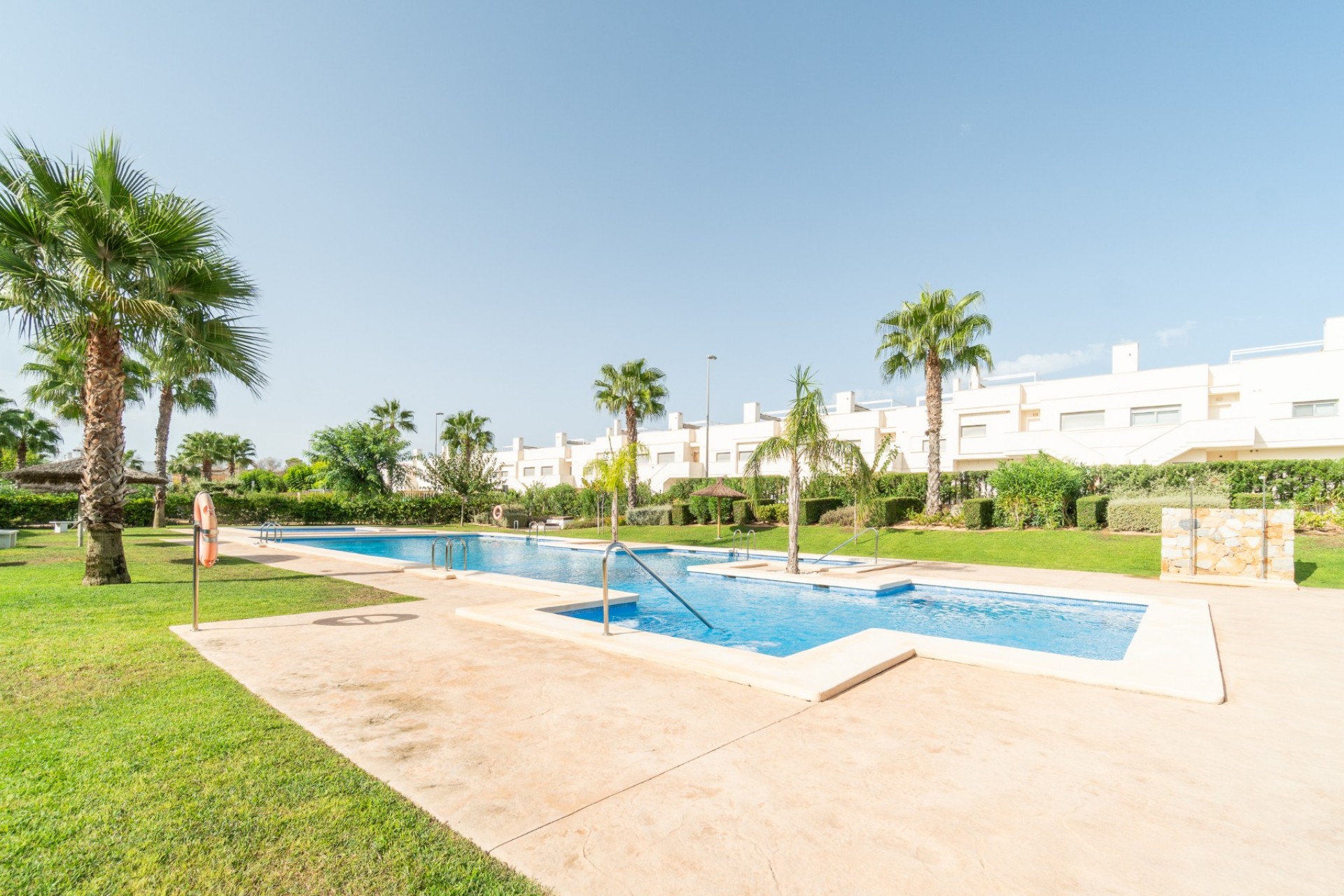 Resale - Bungalow -
Vistabella Golf Entre Naranjos - Inland
