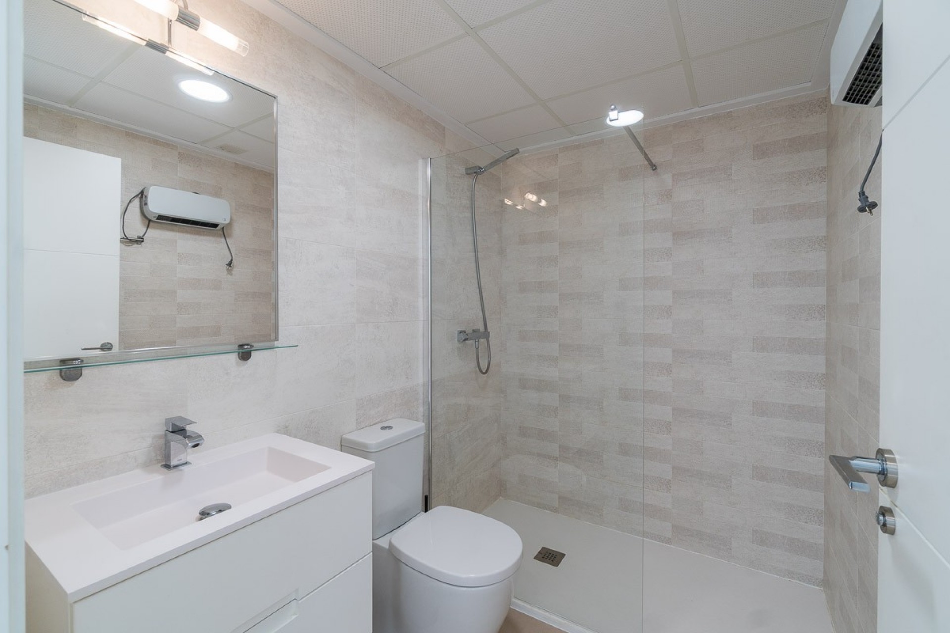 Resale - Bungalow -
Vistabella Golf Entre Naranjos - Inland