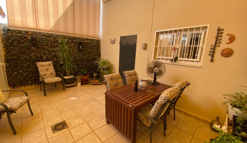 Resale - Duplex -
Algorfa