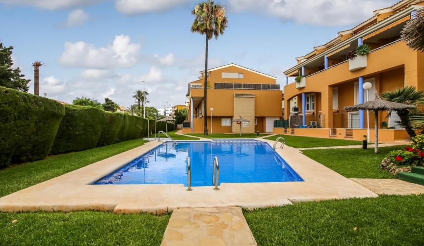 Resale - Duplex -
Jávea - Costa Blanca