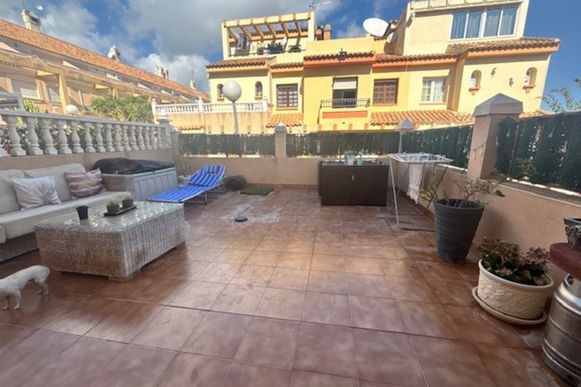 Resale - Duplex -
La Florida - Inland