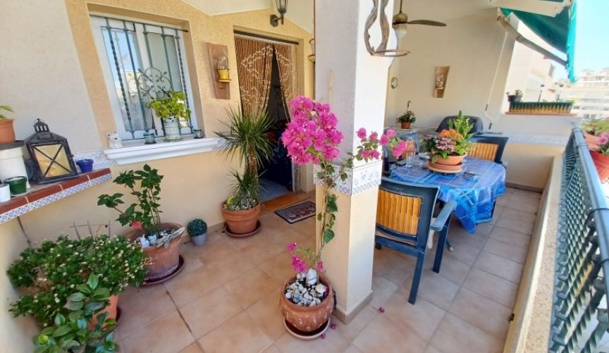 Resale - Duplex -
Orihuela Costa - Costa Blanca