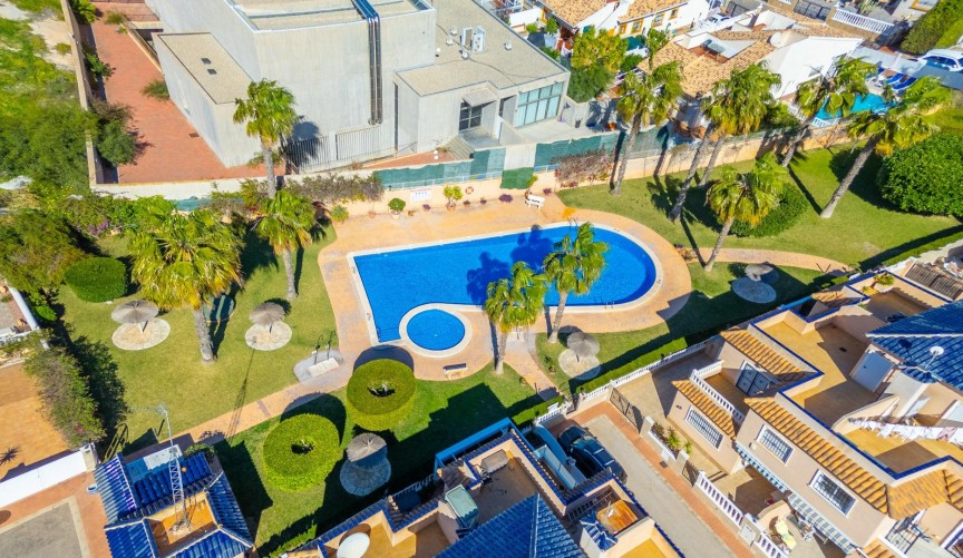 Resale - Duplex -
Orihuela Costa - La Regia