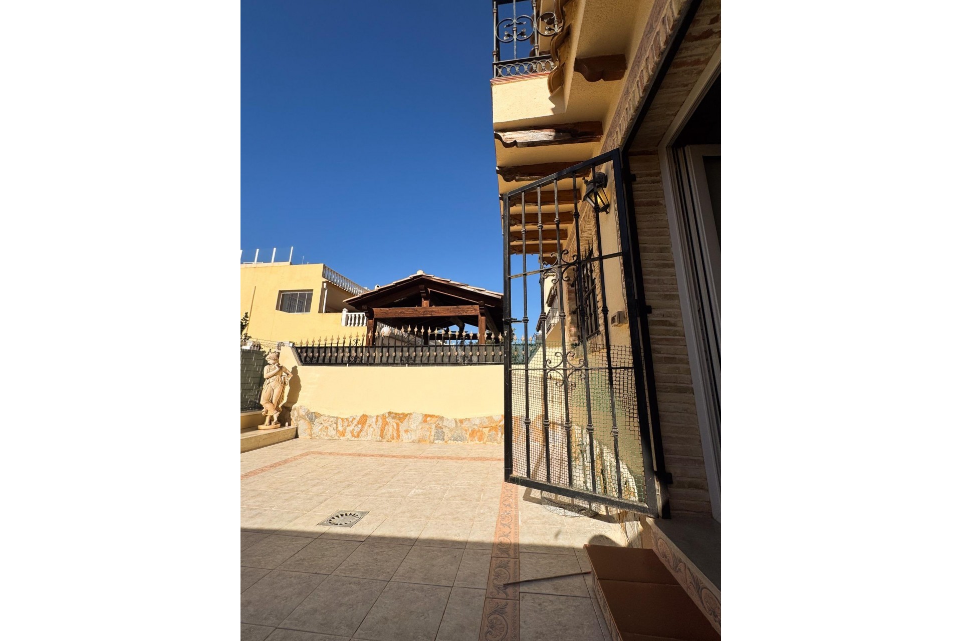 Resale - Duplex -
Orihuela Costa - Los Almendros-la Florida