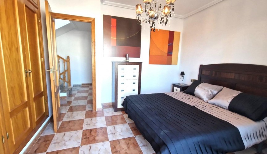 Resale - Duplex -
Orihuela Costa - Montezenia