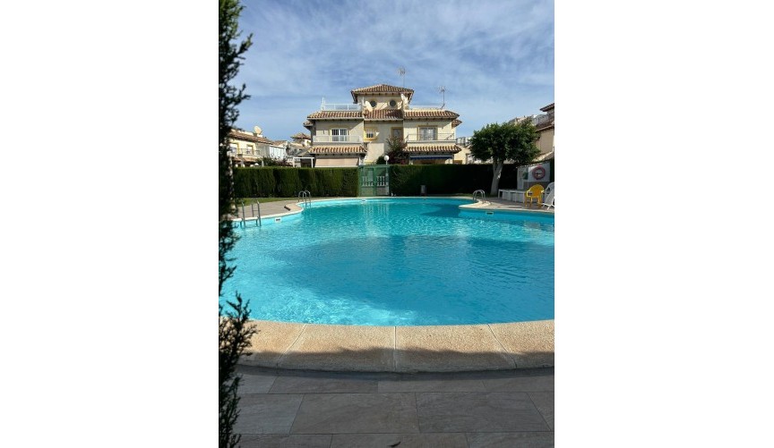 Resale - Duplex -
Orihuela Costa - Punta Prima