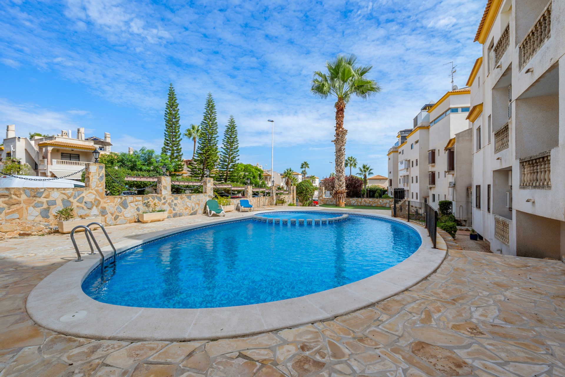 Resale - Duplex Penthouse -
Dehesa de Campoamor - Costa Blanca